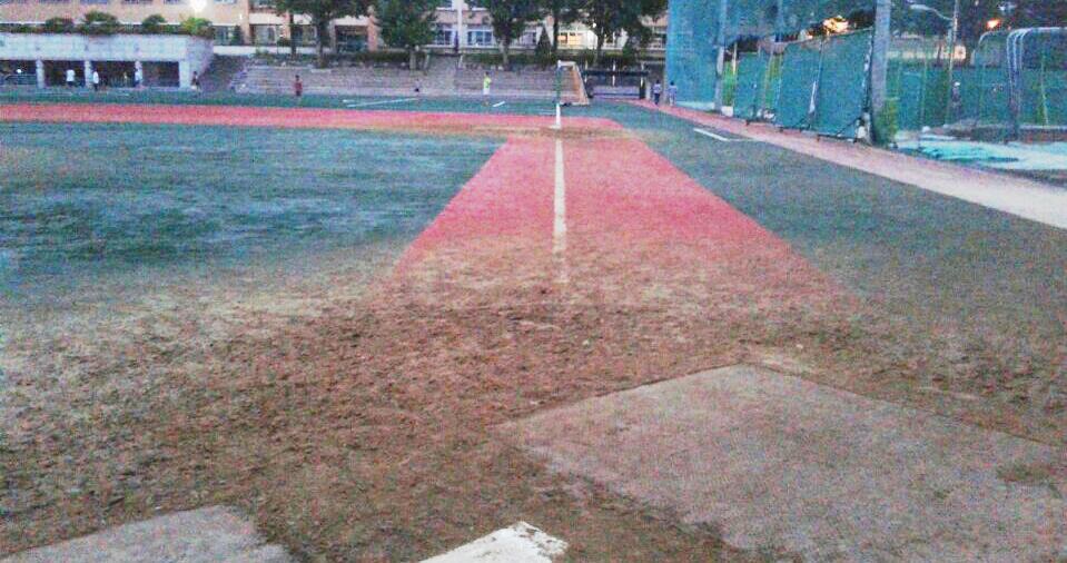 충남중학교 야구장