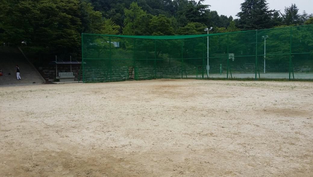 충남대학교 야구장